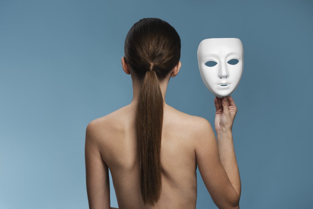 How to make money on onlyfans without showing your face? - Aroa Agency